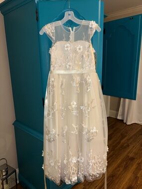 Ivory Floral Appliqué Girls' Formal Dress with Sheer Yoke